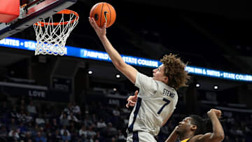 Penn State Nittany Lions guard Dominick Stewart (7)