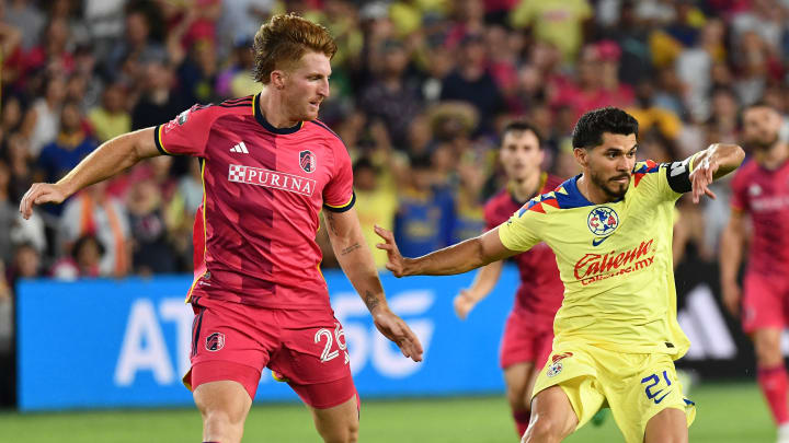 El capitán Henry Martín durante el duelo contra St. Louis City SC en la Leagues Cup 2023.