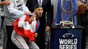  Eddie Rosario celebró a todo pulmón el cetro de Serie Mundial ganado con los Bravos