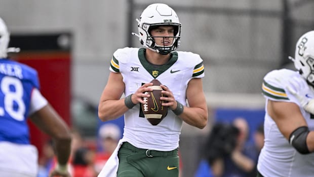 Baylor Bears quarterback Sawyer Robertson (13) looks to pass the ball during the game between the SMU Mustangs and Baylor