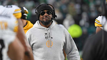 Pittsburgh Steelers head coach Mike Tomlin 