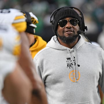 Dec 15, 2024; Philadelphia, Pennsylvania, USA; Pittsburgh Steelers head coach Mike Tomlin on the sidelines against the Philadelphia Eagles at Lincoln Financial Field. Mandatory Credit: Eric Hartline-Imagn Images