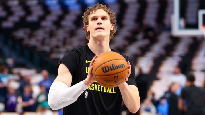 Utah Jazz forward Lauri Markkanen (23) warms up before the game against the Dallas Mavericks at American Airlines Center. Mandatory Credit: 