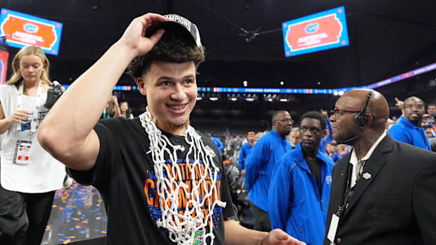 April 7, 2025; San Antonio, TX, United States; Florida goalkeeper Gators Walter Clayton Jr. (1) famous after winning the national champion