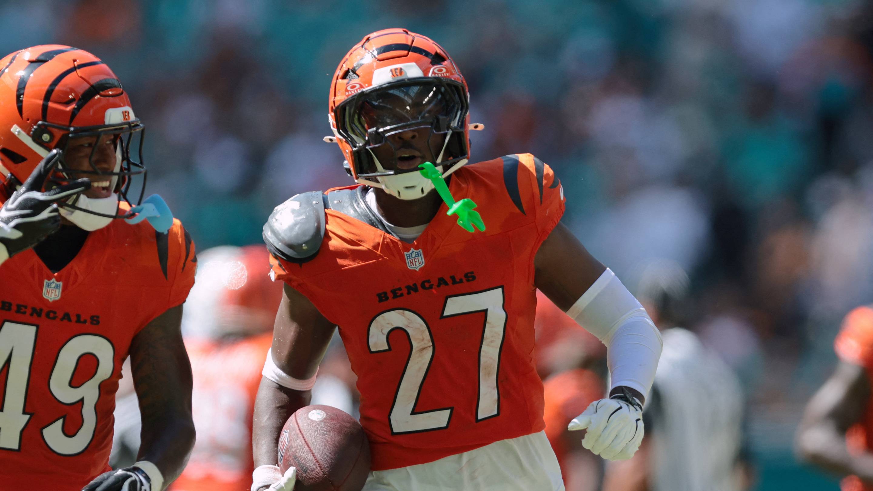 Jordan Battle Silences Doubters with Two-Interception Masterclass as Bengals Edge Past Miami