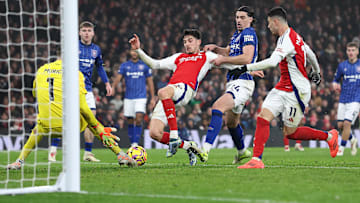 Arsenal FC v Ipswich Town FC - Premier League