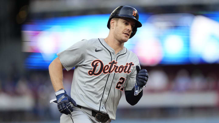 Detroit Tigers designated hitter Mark Canha (21) runs to third base during the second inning against the Toronto Blue Jays