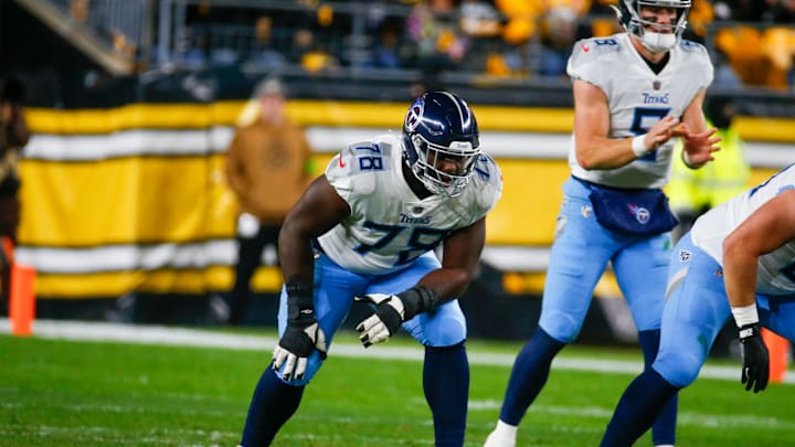 Tennessee Titans v Pittsburgh Steelers