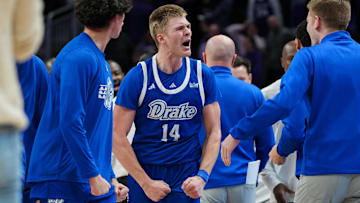 Drake Bulldogs guard Bennett Stirtz (14)