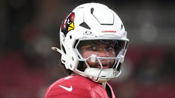 Arizona Cardinals quarterback Kyler Murray (1) warms up before their game against the Las Vegas Raiders at State Farm Stadium in Glendale, on Aug. 23, 2025.
