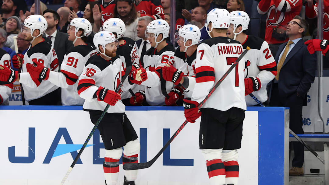 New Jersey Devils right wing Connor Brown (16) scored a goal against the Tampa Bay Lightning: Kim Klement Neitzel-Imagn Images
