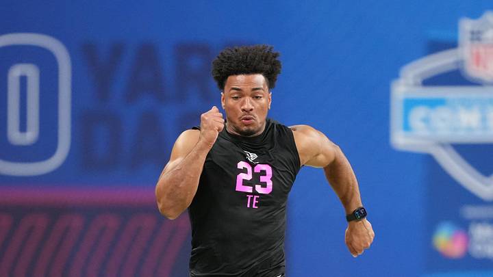 Oregon tight end Kenyon Sadiq during the 2026 NFL Scouting Combine at Lucas Oil Stadium