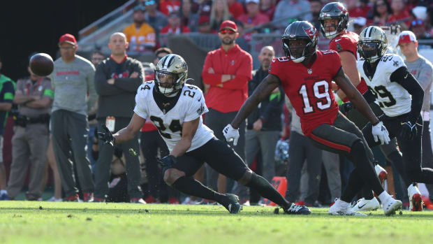 New Orleans Saints safety Johnathan Abram (24) intercepts a ball against the Tampa Bay Buccaneers 