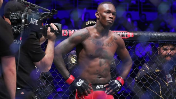 Rising UFC Star Pitches Himself as ‘Only Option’ for Israel Adesanya 