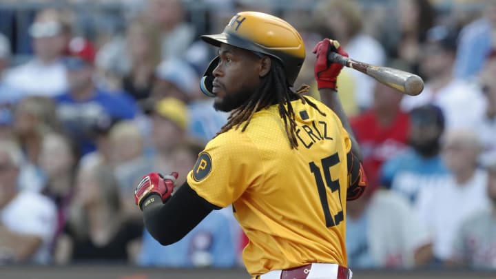 Pittsburgh Pirates shortstop Oneil Cruz (15) hits an RBI double against the Philadelphia Phillies at PNC Park.