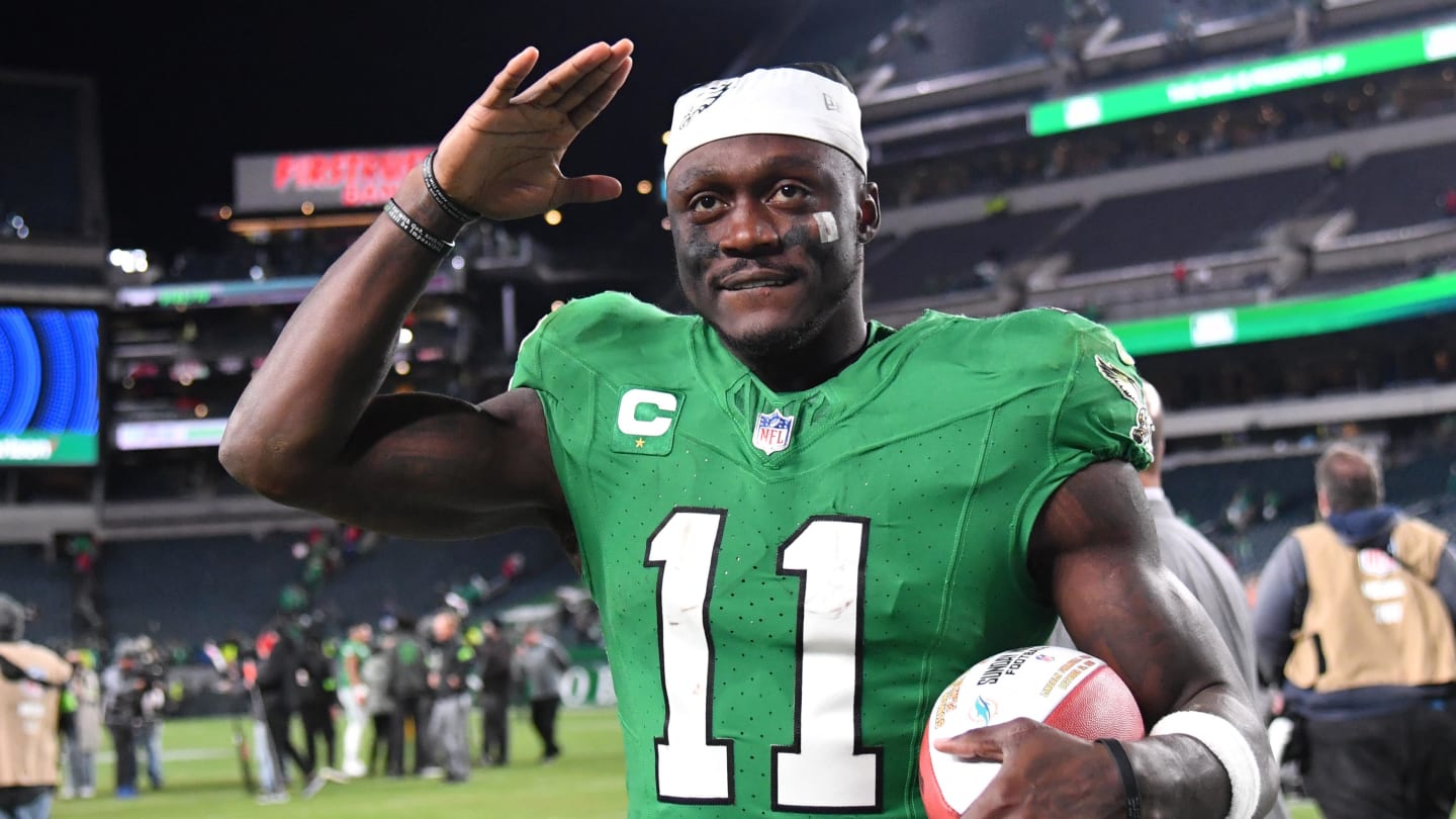 A.J. Brown Had Fired-Up Message for Saquon Barkley After Viral ‘Hard