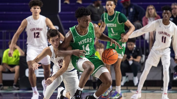 Myers Park plays Christopher Columbus in the City of Palms Classic on Monday, Dec. 19, 2022, at Suncoast Credit Union Arena in Fort Myers. Myers Park plays Christopher Columbus in the City of Palms Classic on Monday, Dec. 19, 2022, at Suncoast Credit Union Arena in Fort Myers.