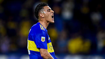Pavón se fastidia, como ayer con Zambrano.