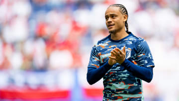 Manchester United, Arsenal, dan Bayern Munchen disebut berminat mendatangkan Xavi Simons dari PSG.