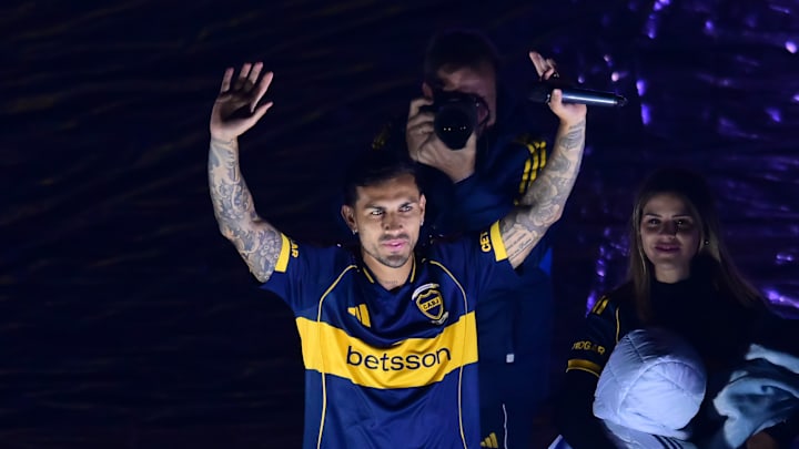 Boca Juniors Unveils Leandro Paredes As New Player Boca Juniors Unveils Leandro Paredes As New Player