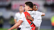Julián Álvarez le dejará la N°9 a Miguel Borja.