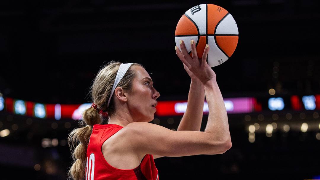 May 20, 2026; Indianapolis, Indiana, USA; Indiana Fever guard Lexie Hull (10) shoots the ball in the second half against the Portland Fire at Gainbridge Fieldhouse. Mandatory Credit: Trevor Ruszkowski-Imagn Images