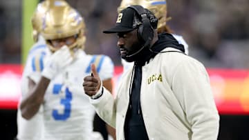 UCLA v Washington
