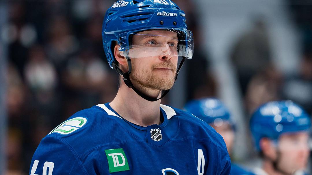 Apr 14, 2026; Vancouver, British Columbia, CAN; Vancouver Canucks forward Elias Pettersson (40) during a stop in play against the Los Angeles Kings in the third period at Rogers Arena. Mandatory Credit: Bob Frid-Imagn Images