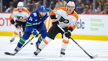 Philadelphia Flyers v Vancouver Canucks