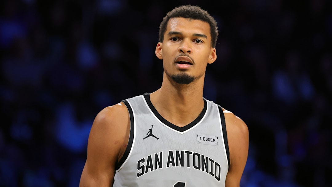 San Antonio Spurs v Oklahoma City Thunder : Emirates NBA Cup - Semifinals