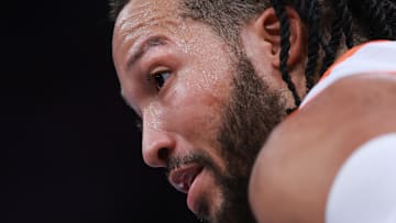 Cleveland Cavaliers v New York Knicks