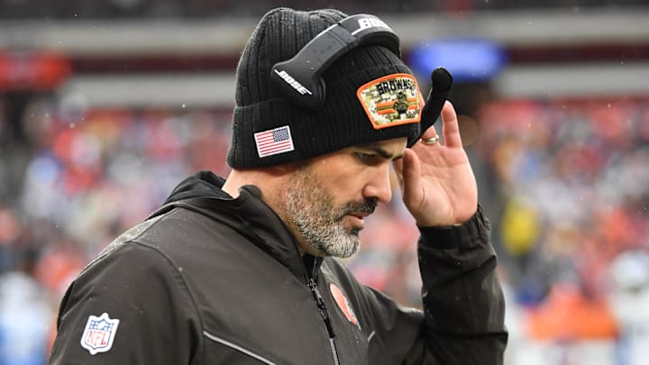 Nov 21, 2021; Cleveland, Ohio, USA; Cleveland Browns head coach Kevin Stefanski rects to a call during the second half at FirstEnergy Stadium. Mandatory Credit: Ken Blaze-Imagn Images
