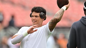 Cleveland Browns quarterback Dillon Gabriel (5) warms up before the game between the Browns and the Rams at Huntington Bank Field.