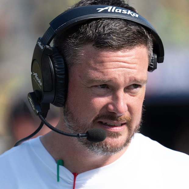 Oregon Head Coach Dan Lanning during the game against Oklahoma State. 
