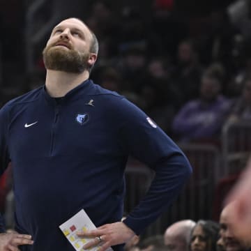 Jan 20, 2024; Chicago, Illinois, USA; Memphis Grizzlies head coach Taylor Jenkins reacts against the Chicago Bulls during the first half at the United Center. Mandatory Credit: Matt Marton-USA TODAY Sports