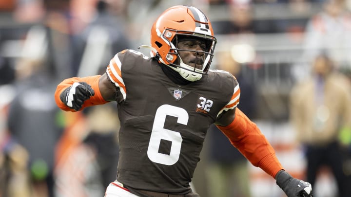 Dec 10, 2023; Cleveland, Ohio, USA; Cleveland Browns linebacker Jeremiah Owusu-Koramoah (6) celebrates a tackle against the Jacksonville Jaguars during the first quarter at Cleveland Browns Stadium.