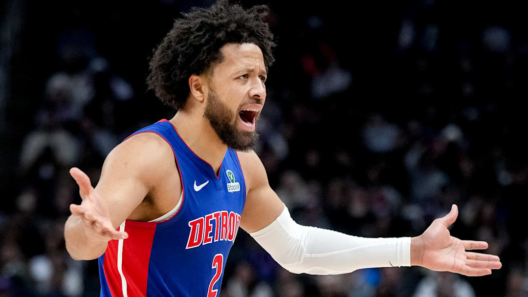 Milwaukee Bucks v Detroit Pistons