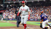 Kyle Schwarber colocó arriba a los Filis en el Juego 6 con jonrón 