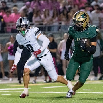 Basha Bears runs with the ball against Hamilton Huskies during a game at Basha High School in Chandler on Oct. 24, 2025.