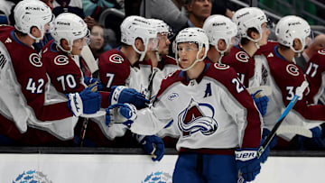 The Colorado Avalanche look to make it six wins in a row as they take on the Chicago Blackhawks on Monday night.