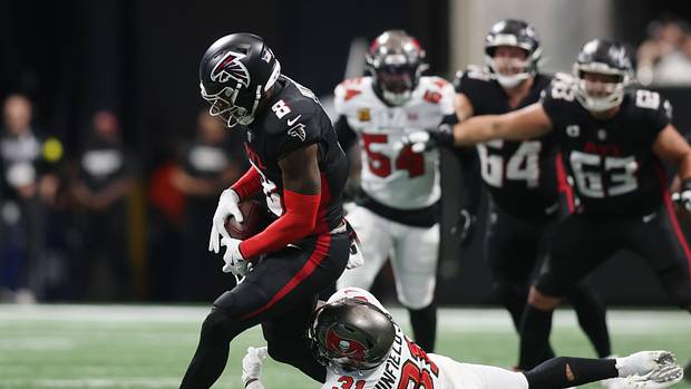 Atlanta Falcons tight end Kyle Pitts Sr.