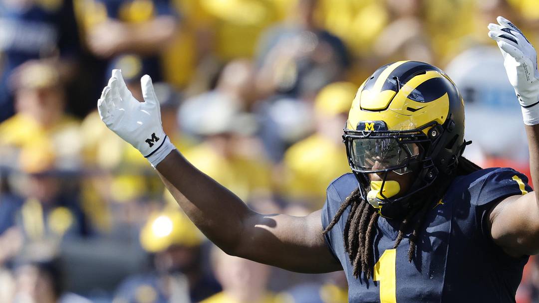 Michigan Wolverines linebacker Jaishawn Barham