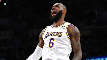 LeBron tuvo que ausentarse en el duelo ante los Spurs
