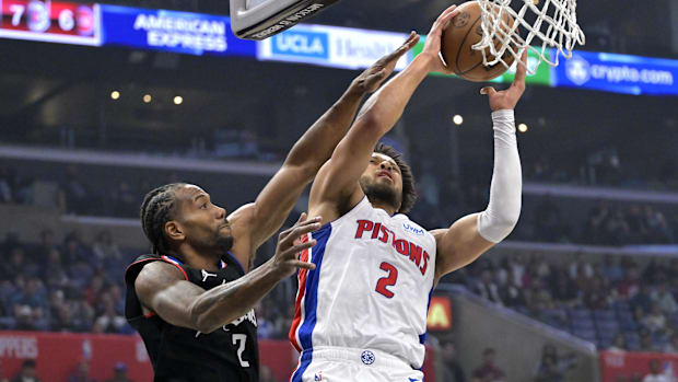 NBA Trade Idea Sends Kawhi Leonard to Rebuilding East Team
