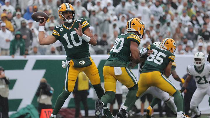 Sep 20, 2026; East Rutherford, New Jersey, USA;  Green Bay Packers quarterback Jordan Love (10) throws a pass against the New York Jets during the first quarter at MetLife Stadium.  Mandatory Credit: Brad Penner-Imagn Images