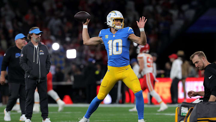 Los Angeles Chargers quarterback Justin Herbert (10) during the warm up before a NFL game against the Kansas City Chiefs