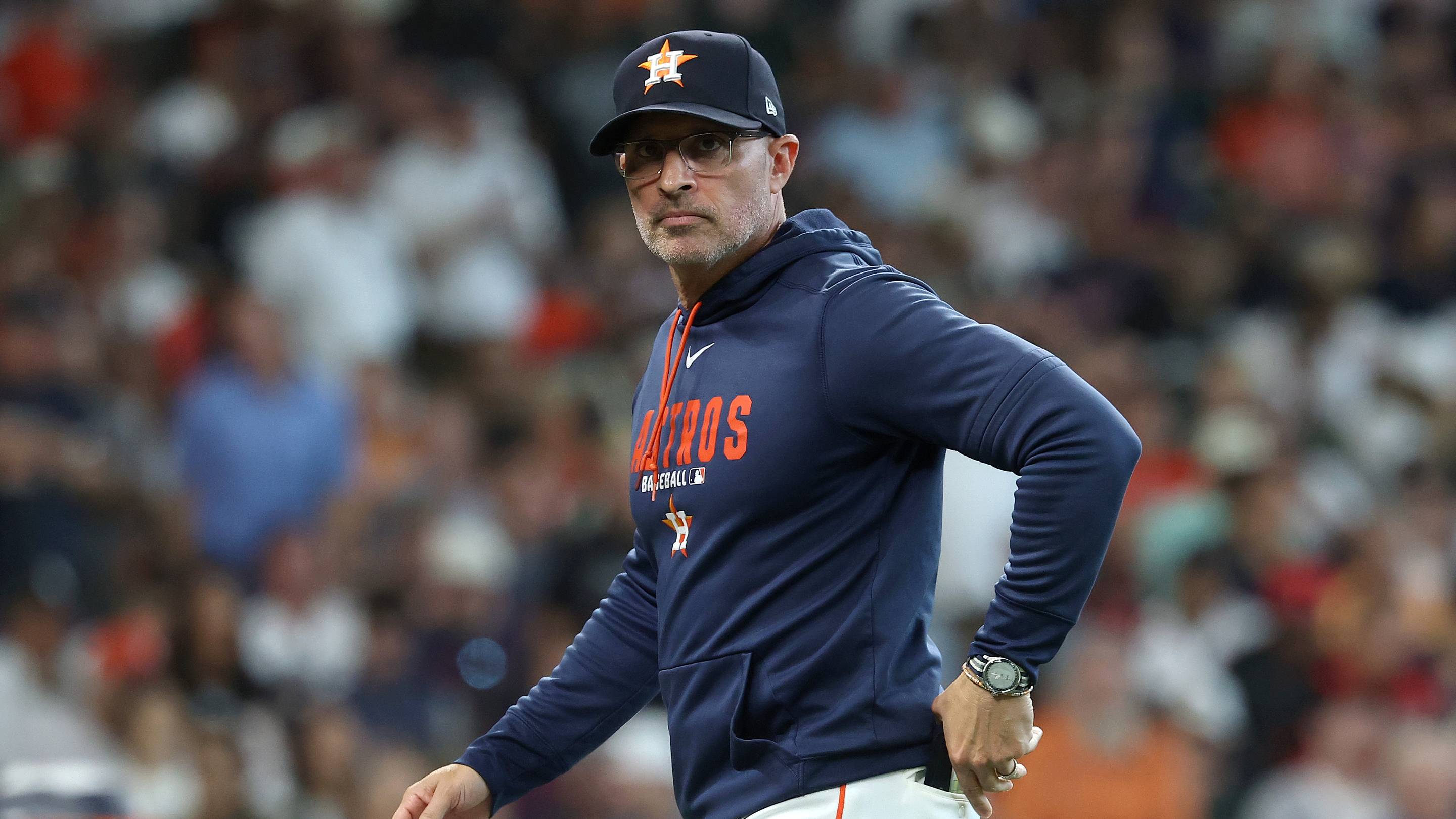 Mariners angle for uninspired manager hire by interviewing Astros’ Joe Espada