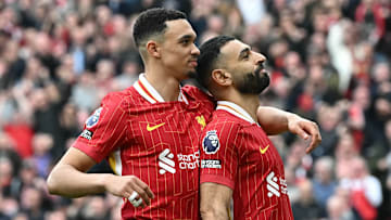 Trent Alexander-Arnold et Mo Salah, - Liverpool