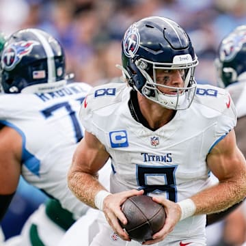 Tennessee Titans quarterback Will Levis (8) looks to hand off against the New York Jets during the third quarter at Nissan Stadium in Nashville, Tenn., Sunday, Sept. 15, 2024.