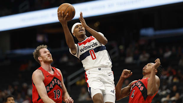 Washington Wizards guard Bilal Coulibaly (0) shoots the ball 